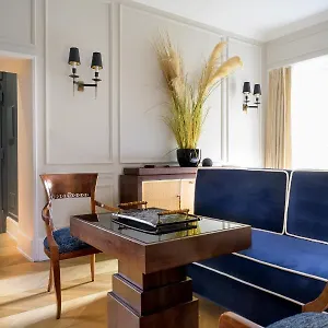 https://casa-violante-luxury-apartment.it-romehotels.com